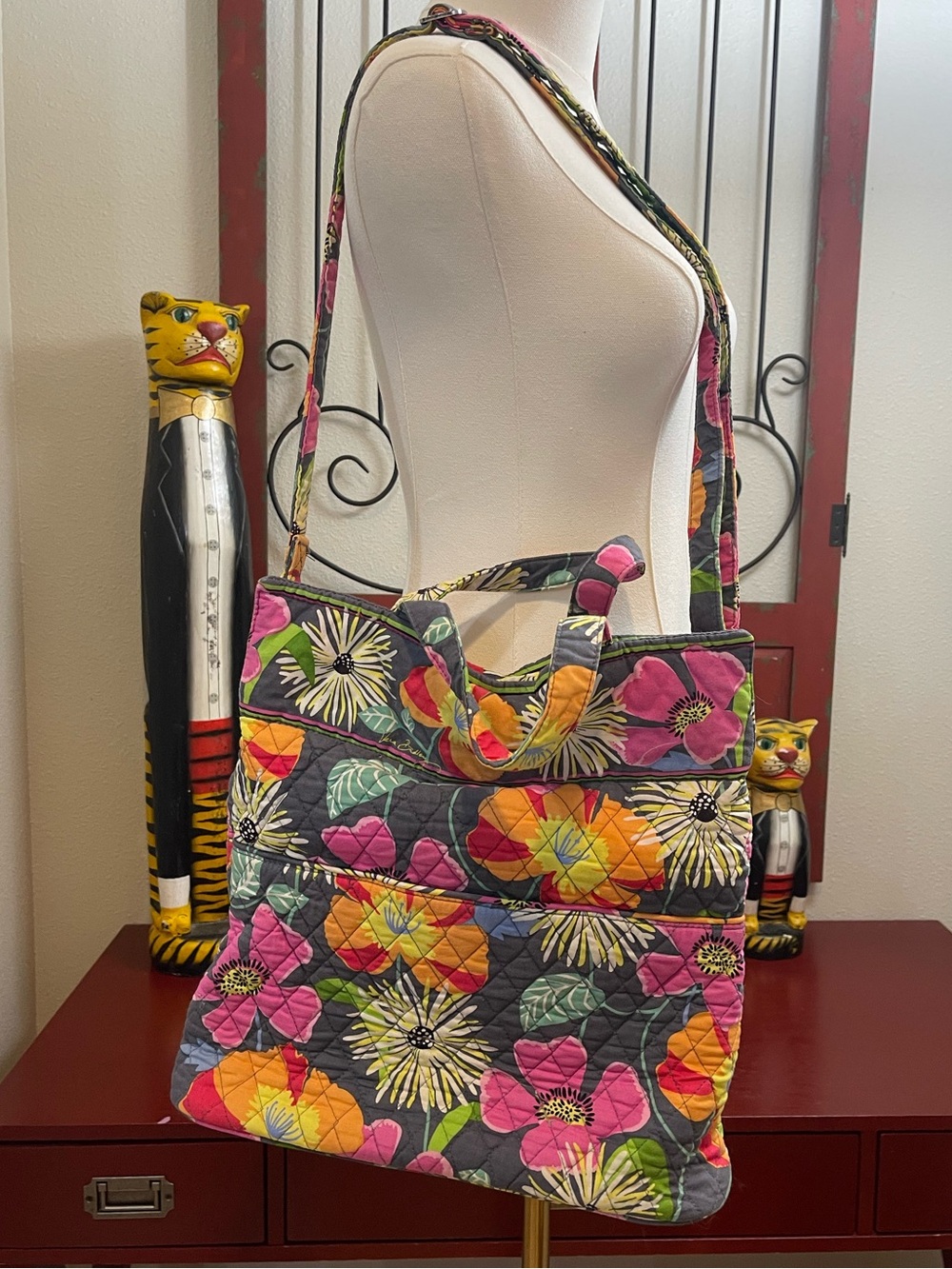 Vera Bradley Jazzy Blooms Quilted Crossbody Hipster Purse Bag